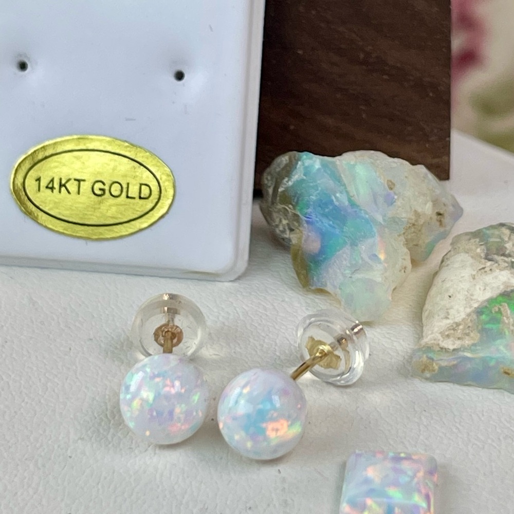 2.6ct 14KT Opal 6mm full round crystal Opal. 14k Yellow Gold - Picture 6 of 12